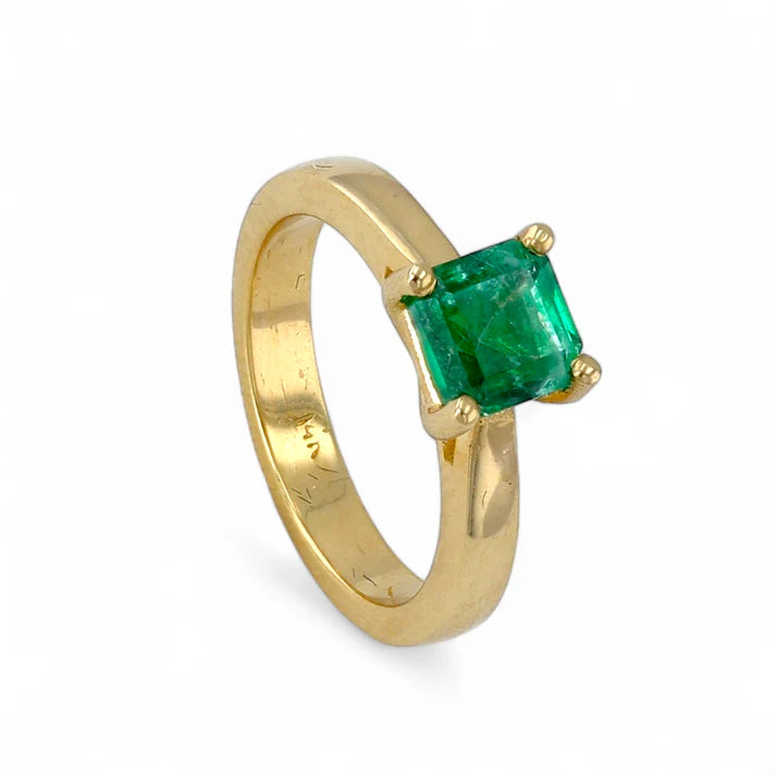 14kt Gold Solitaire Emerald Ring