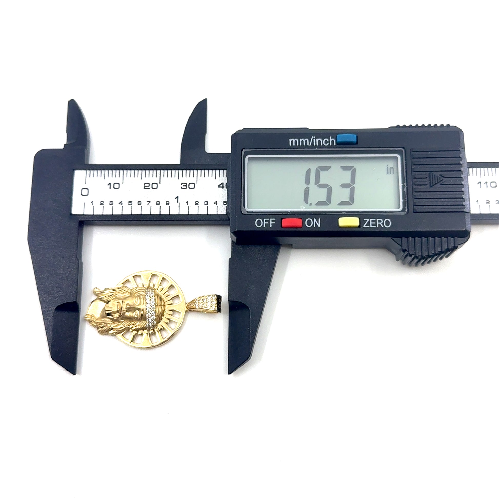 14K Gold Jesus Face Round Background Pendant