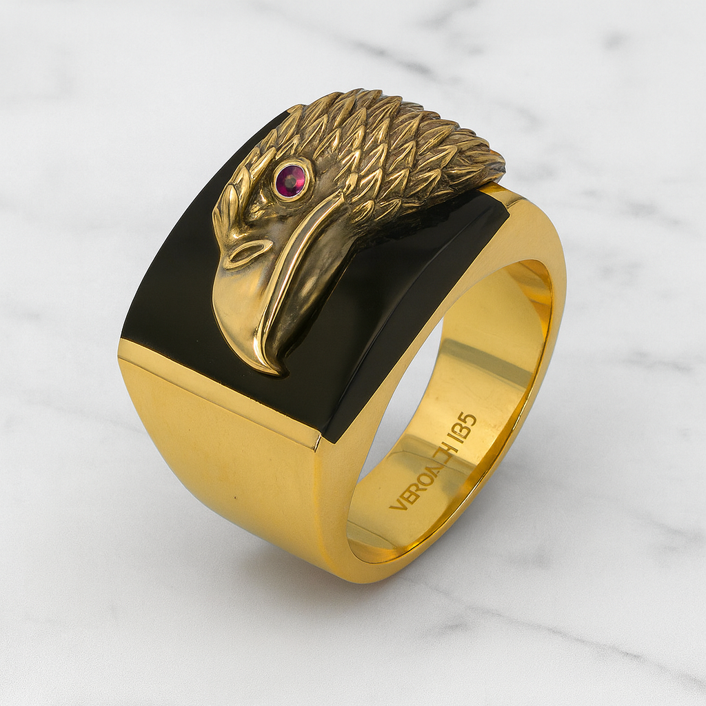 14Kt Gold Onix Aguila Ring