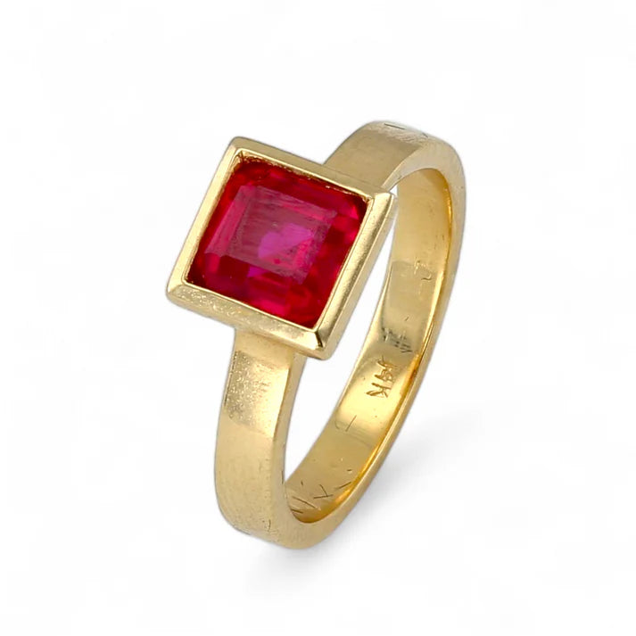 14Kt Gold Solitaire Ruby Ring