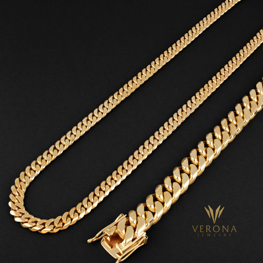
                  
                    Gold Solid Cuban Chain
                  
                